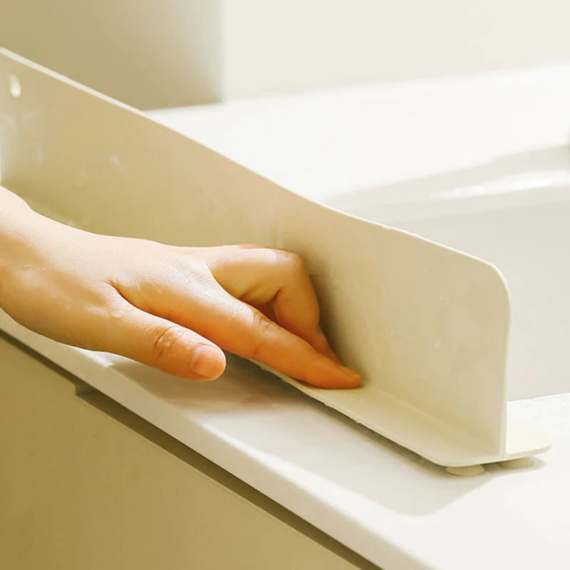 Aanrecht Spatscherm – Droog Blijven Tijdens het Afwassen